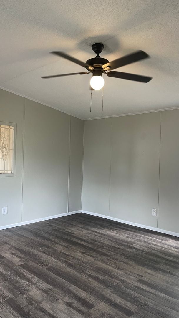 Building Photo - 3 Bed, 2 Bath Mobile Home! HUD ACCEPTED!