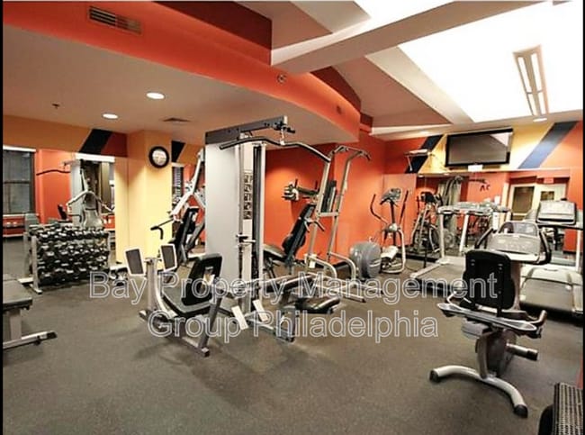 Building Photo - 1500 Chestnut St