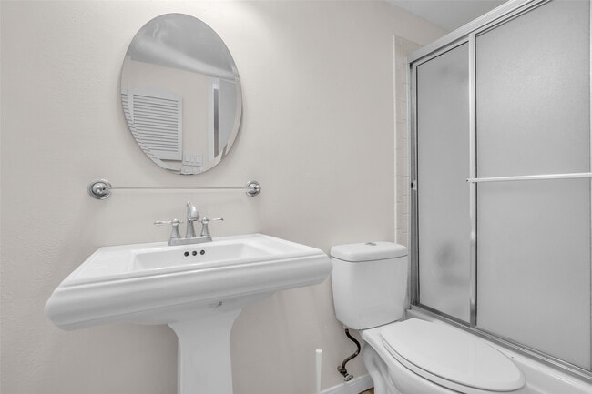 Building Photo - 14715 Barryknoll Ln