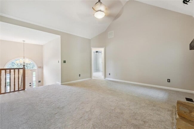 Building Photo - 6790 India Ln
