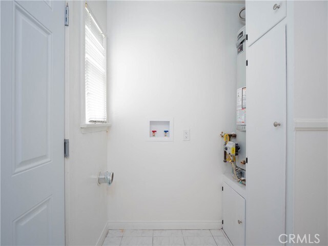Building Photo - 111 W Maple Ave