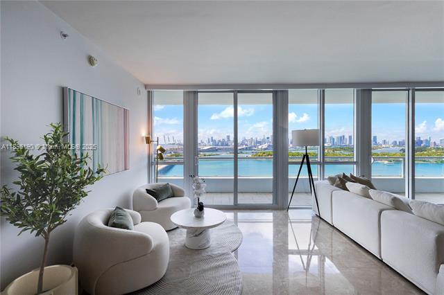 Building Photo - THE BENTLEY BAY CONDO