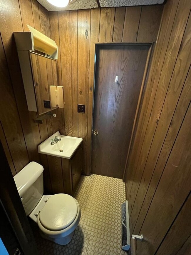 Building Photo - RE SOLUTIONS WI LLC