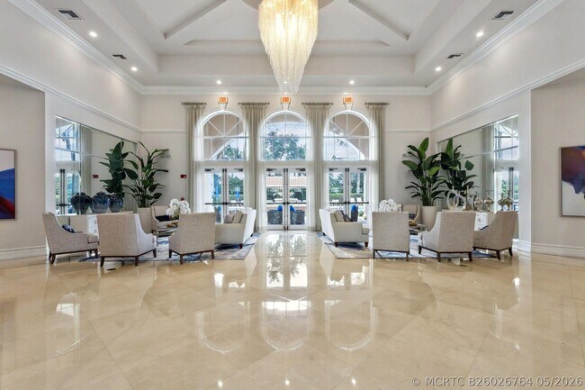 Building Photo - 6887 Viale Elizabeth