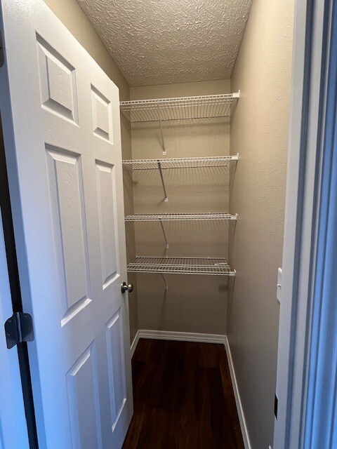 Building Photo - 1907 Holly Springs Ave