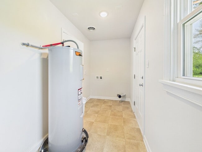 Building Photo - 1706 Catalina Dr