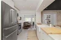 Building Photo - 134 Elysian Way NW