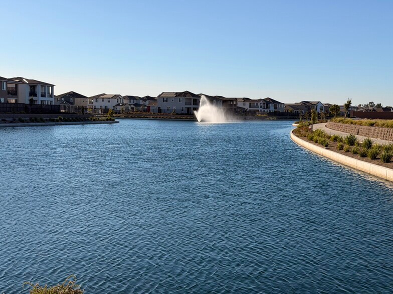 Building Photo - 5418 Grand Marina Way