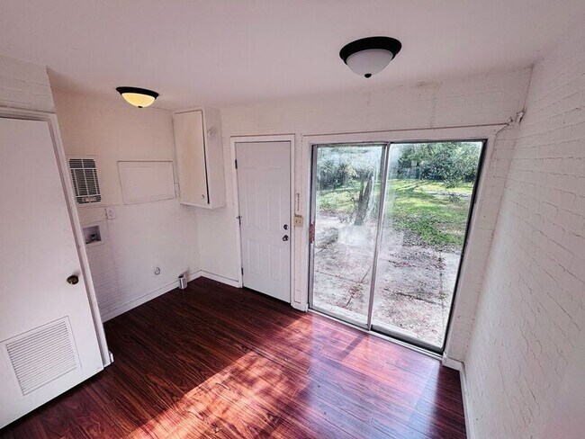 Building Photo - 239 Mason Blvd