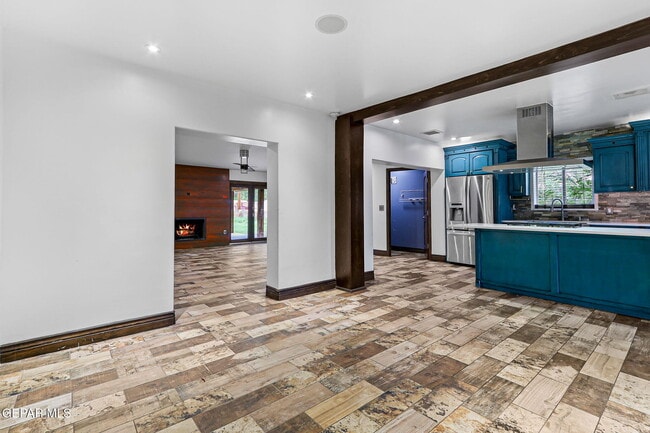 Building Photo - 7716 Wenda Dr