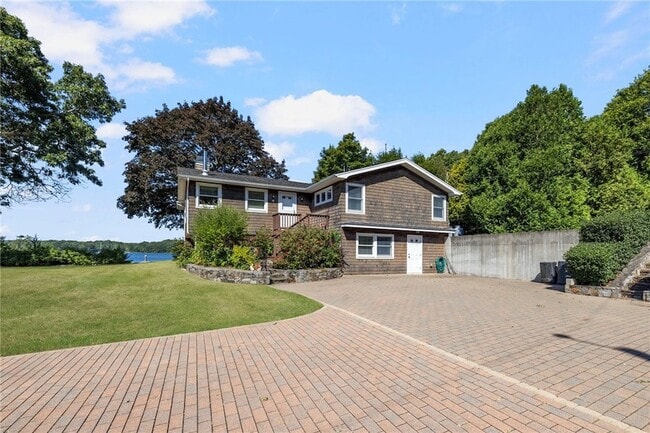 Building Photo - 14 Betty Hill Rd