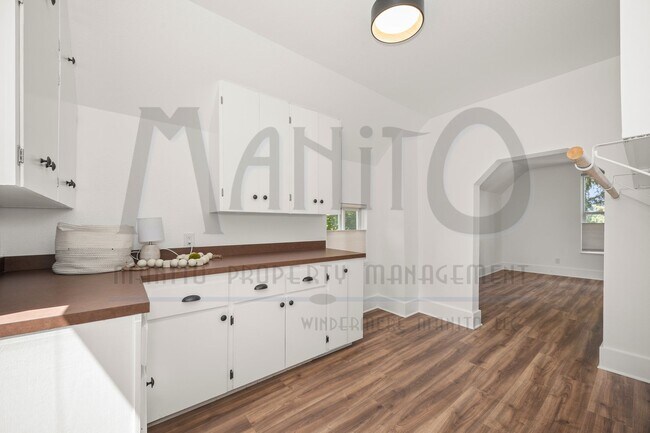 Building Photo - 1631 W 1st Ave