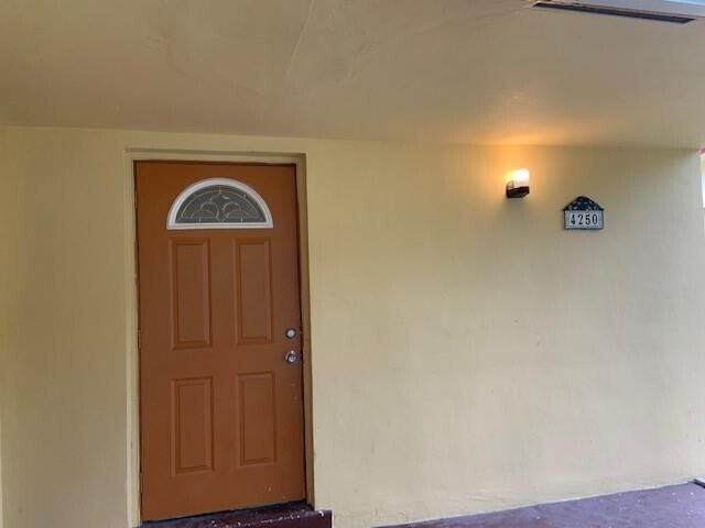 Building Photo - 4250 NW 21st Ave