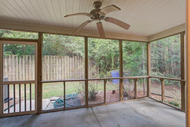 Building Photo - 2457 Scholar Ln