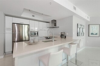 Building Photo - 200 Sunny Isles Blvd