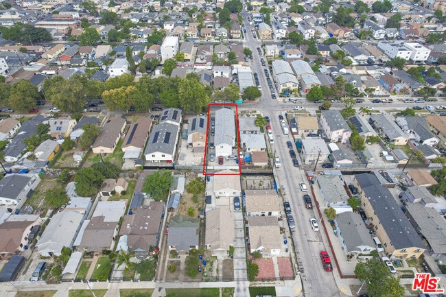 Building Photo - 154 E 84th Pl