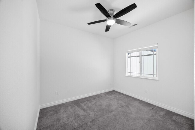 Building Photo - New 3 bedroom/2 bath/3 car garage for Rent