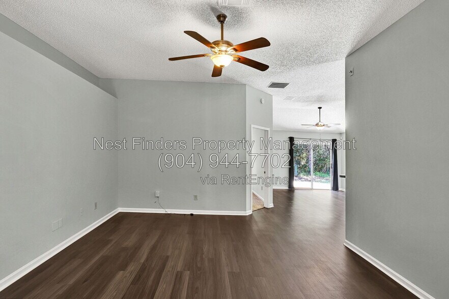 Building Photo - 9245 Hawks Run Ln