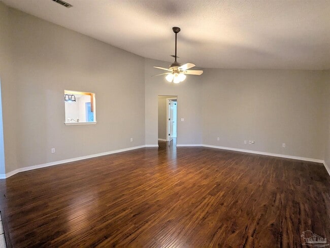 Building Photo - 1909 Southwind Cir