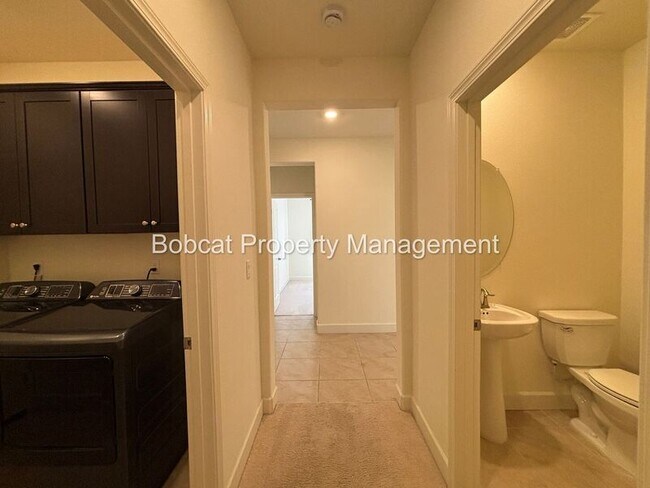 Building Photo - 1120 Dapple Dr
