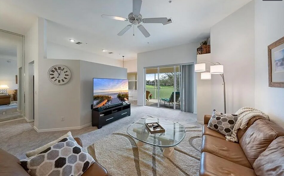 Building Photo - 640 Lalique Cir