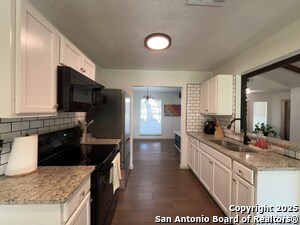Building Photo - 5534 Merkens Dr