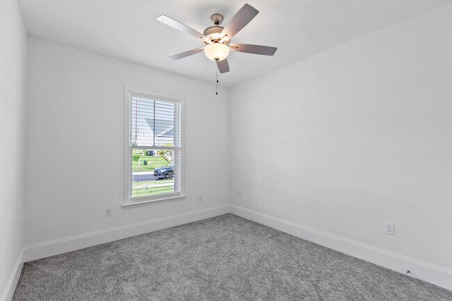 Building Photo - 2505 Mount Vernon Ln
