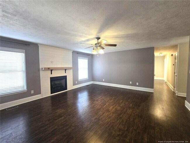 Building Photo - 5544 Bear Creek Cir