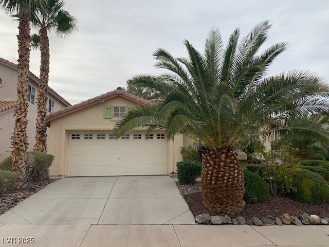 Building Photo - 263 Camelback Ridge Ave