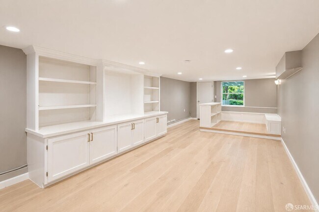 Building Photo - 2825 Filbert St