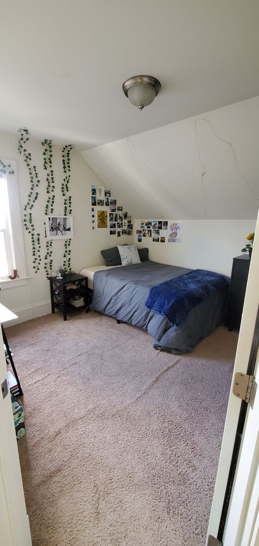 Building Photo - PRELEASING: 6 bed/2 bath House close to WWU and Downtown!