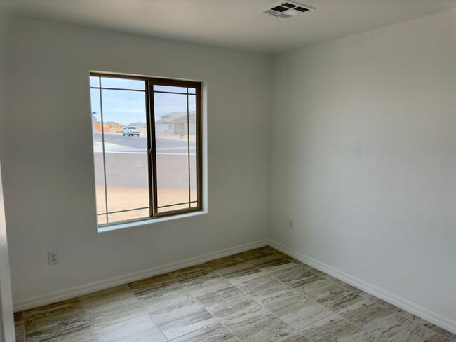 Building Photo - Brand-New 3-Bedroom, 2-Bath Home for Rent ...