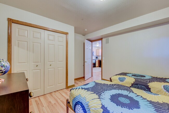 Building Photo - 103 S 14th St