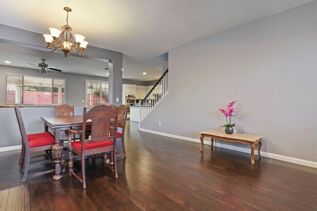 Building Photo - 1342 Windsong Dr