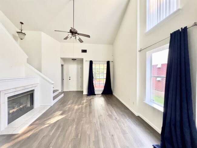 Building Photo - 7701 Peabody Dr