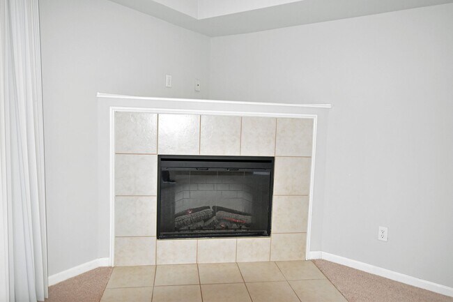 Building Photo - 8306 N Annsbury Cir
