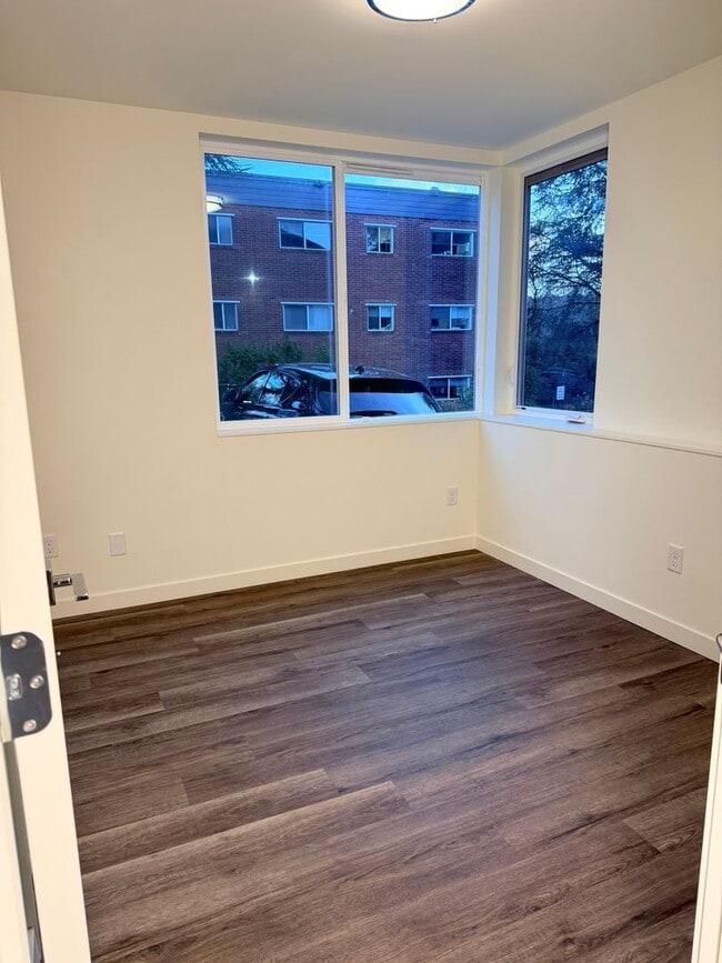 Building Photo - Brand New 3bd Townhome!