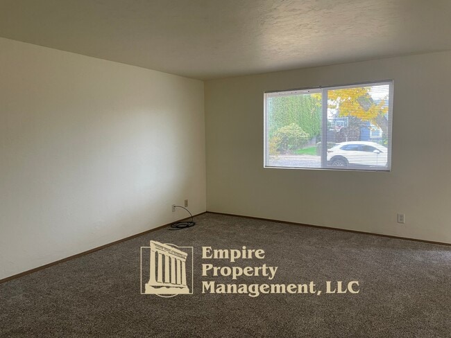 Building Photo - 3862 Pattison St