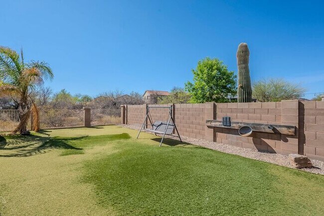 Building Photo - Pending/ Rented - Sahuarita Beauty!