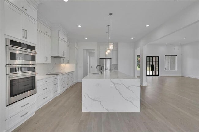 Building Photo - 2964 Old Peachtree Rd NE