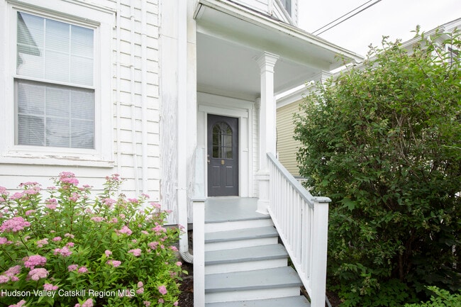 Primary Photo - 23 Livingston St