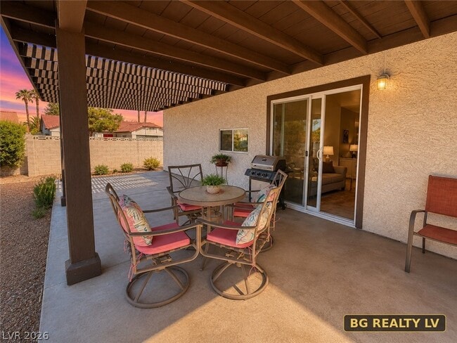 Building Photo - 6600 Light Breeze Dr