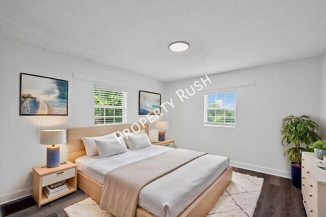Building Photo - 424 Hedgewood Dr