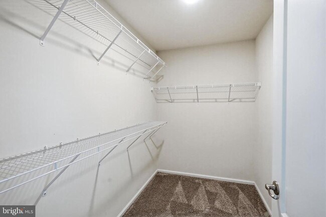 Building Photo - 53 Overlook Dr