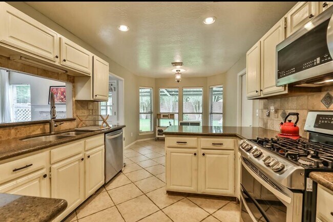 Building Photo - 1123 Juniper Canyon Ln