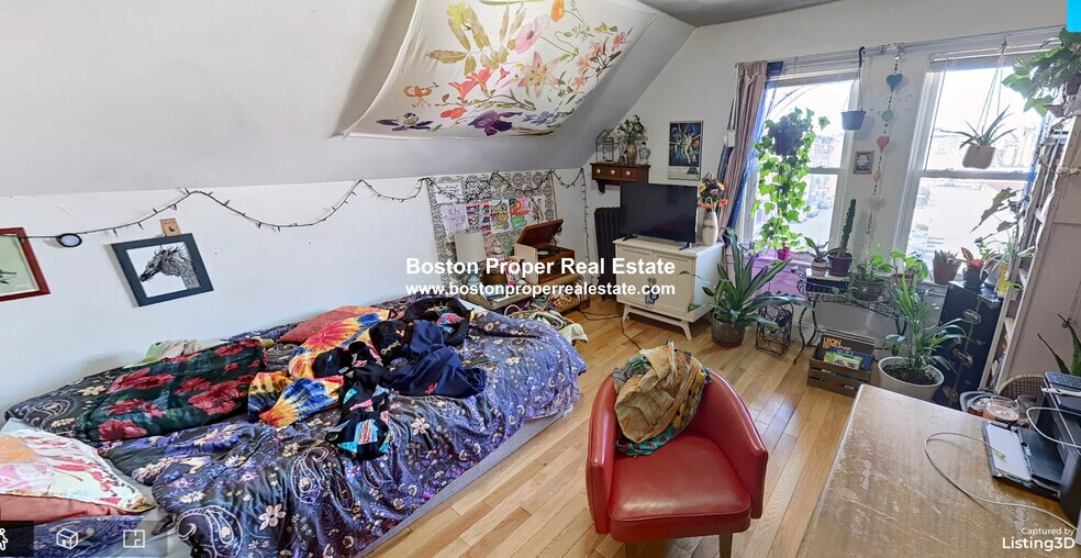 Building Photo - 40 Brainerd Rd