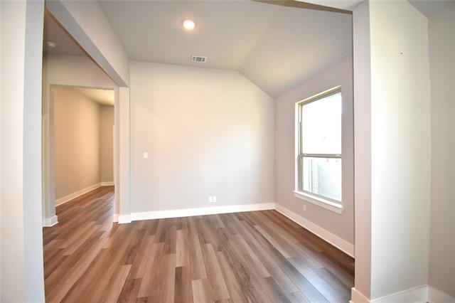 Building Photo - 3304 Lenten Rose Ln