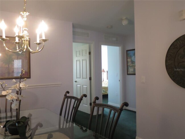Building Photo - 2806 Club Cortile Cir