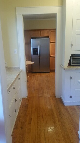 Building Photo - 1033 Westcott St