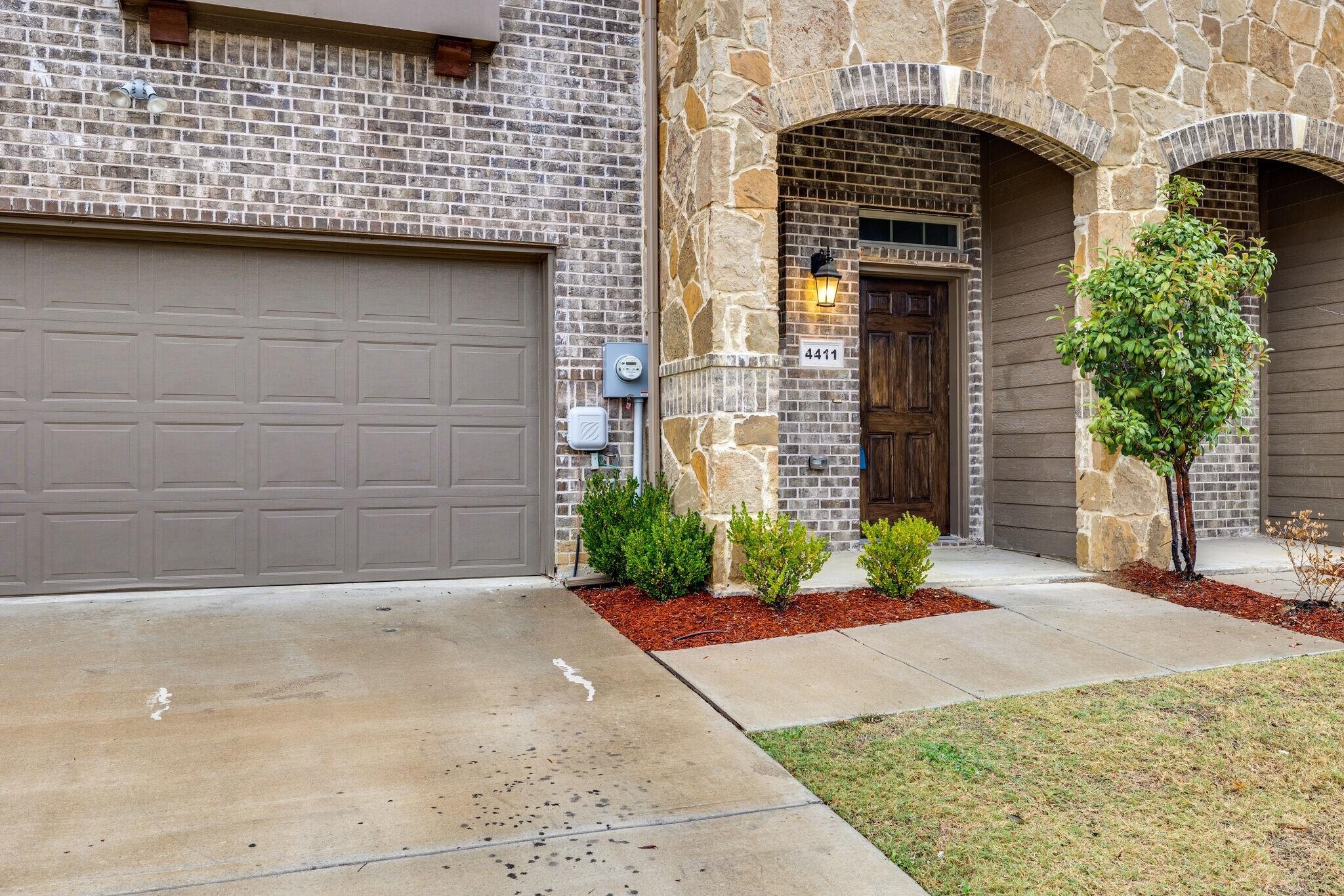 Building Photo - 4411 Samarth St